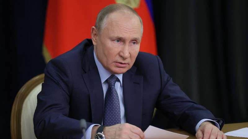 Russian President Vladimir Putin holds talks with U.S. President Joe Biden via a video link in Sochi, Russia December 7, 2021. Sputnik/Mikhail Metzel/Pool via REUTERS ATTENTION EDITORS - THIS IMAGE WAS PROVIDED BY A THIRD PARTY.