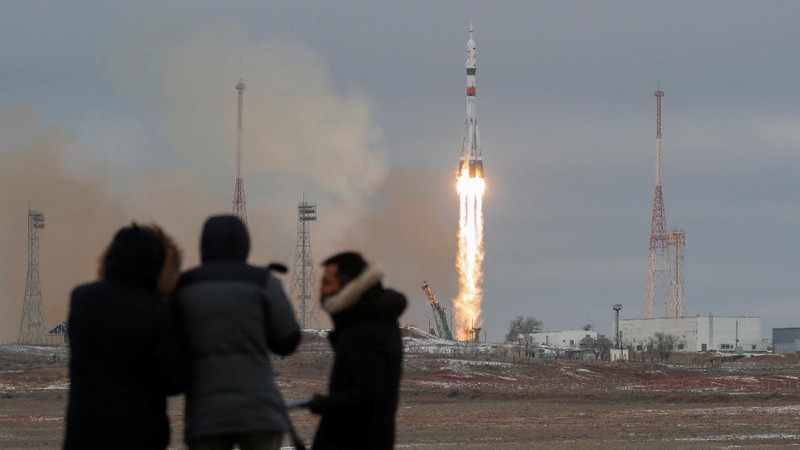 Japanese entrepreneur Yusaku Maezawa reacts as he speaks with his family after donning space suits shortly before the launch to the International Space Station (ISS) at the Baikonur Cosmodrome, Kazakhstan, December 8, 2021.  REUTERS/Shamil Zhumatov