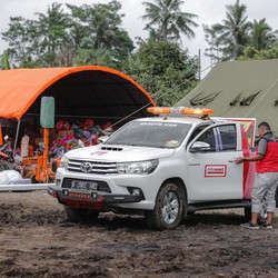 Responsif, Alfamart Beri Bantuan untuk Korban Erupsi Semeru