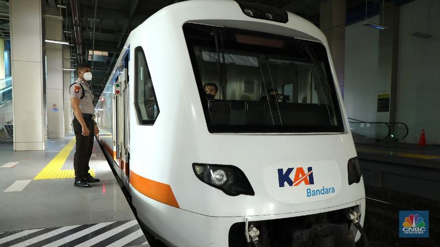 Kereta Railink (CNBC Indonesia/Tri Susilo)