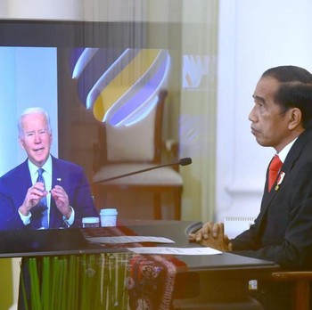 Lewat Virtual, Jokowi Bicara Soal HAM ke Joe Biden