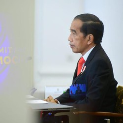 Gokil! AS-Rusia Sama-sama 'Menghadap' Jokowi, Ada Apa?