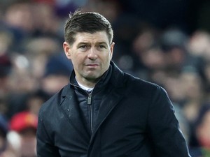 Steven Gerrard Kritik Van Dijk dan Konate
