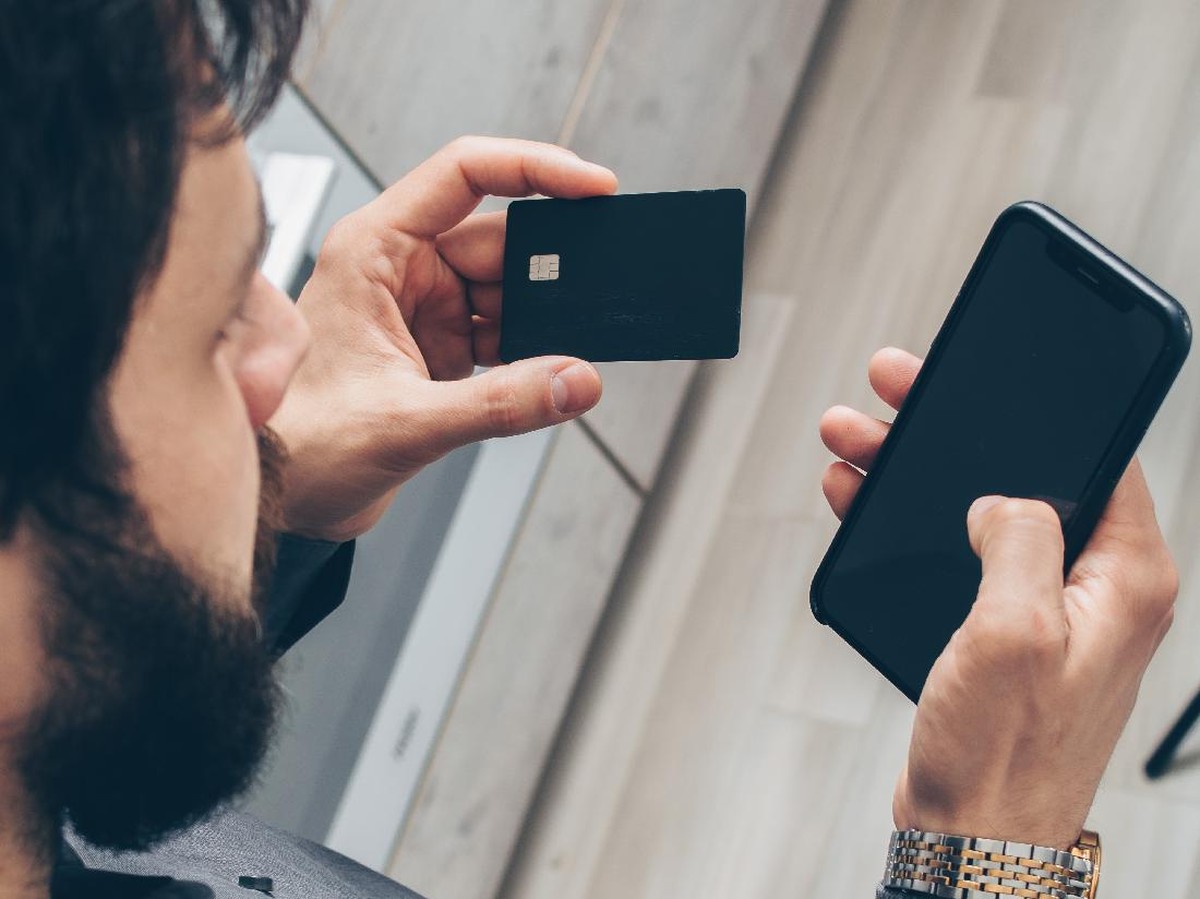 OJK Tekankan Pentingnya Keseimbangan Inovasi dan Keamanan Siber di Perbankan