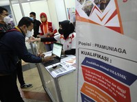 Cari Kerja Susah, Sembako Mahal, KPR Mau Naik, Nasib...