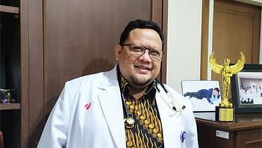 DR. Dr. Iwan Dakota SpJP(K). ( Tangkapan Layar via website persi.or.id)