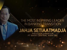 Bos BCA Raih The Most Inspiring Leader in Banking Transition