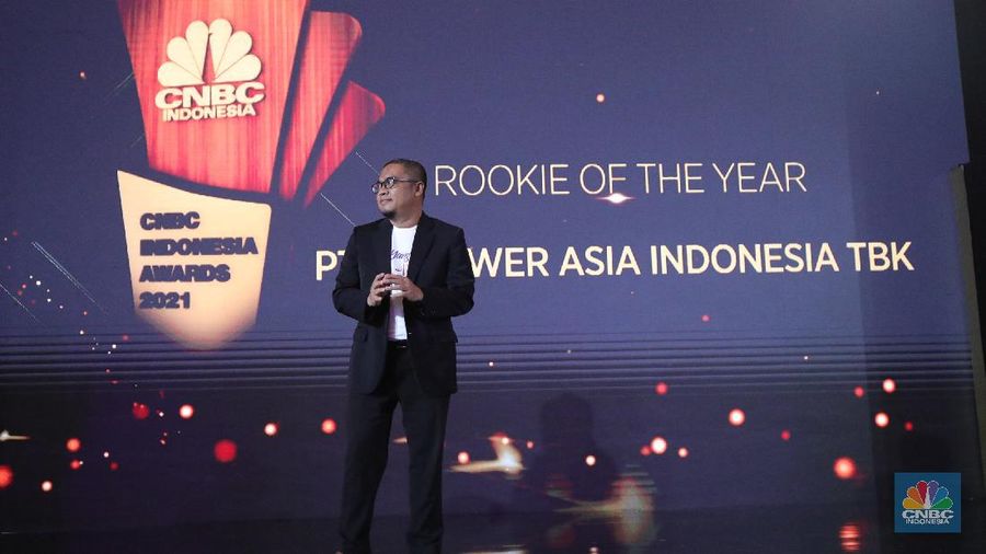 PT. Repower Asia Indonesia Tbk terpilih menjadi pemenang penghargaan kategori Rookie Of The Year dalam acara penghargaan CNBC Indonesia Award 2021. (CNBC Indonesia/ Tri Susilo)