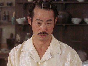 Yuen Wah, Bintang Kungfu Hustle yang Tolak Jackie Chan Dua Kali