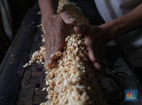 Bos Bapanas Bawa Kabar Bahagia ke Perajin Tahu-Tempe, Simak!