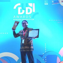 Alfamart Class Kembali Sabet DUDI Awards 2021