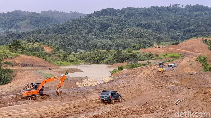 Hutomo Mandala Putra atau Tommy Soeharto membangun lapangan golf di atas lahan seluas 120 Hektar di kawasan Sentul, Babakanmadang, Kabupaten Bogor. (M. Sholihin/detikcom)