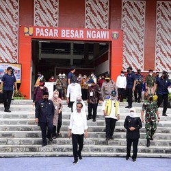 Jokowi: Pasar Besar Ngawi Harus Jadi Penggerak Ekonomi Rakyat