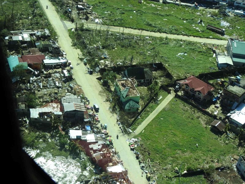 Foto udara menunjukkan, Filipina diterjang badai Topan Rai. AP/