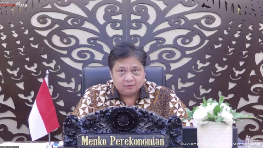 Keterangan Pers Menteri terkait Evaluasi PPKM, Jakarta, Senin (20/12/2021). (Tangkapn layar youtube Sekpres RI)