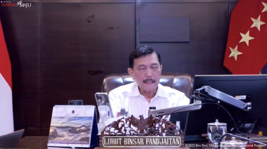Keterangan Pers Menteri terkait Evaluasi PPKM, Jakarta, Senin (20/12/2021). (Tangkapn layar youtube Sekpres RI)