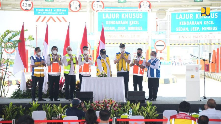 Pengoperasian Jalan Tol Akses Bandara Kertajati. (Dok: Kementerian PUPR)
