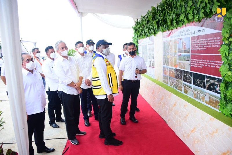 Pengoperasian Jalan Tol Akses Bandara Kertajati. (Dok: Kementerian PUPR) Pengoperasian Jalan Tol Akses Bandara Kertajati. (Dok: Kementerian PUPR)