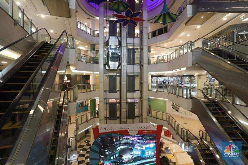 Suasana Blok M mall (CNBC Indonesia/Amndrean Kristianto) Suasana Blok M mall (CNBC Indonesia/Amndrean Kristianto)