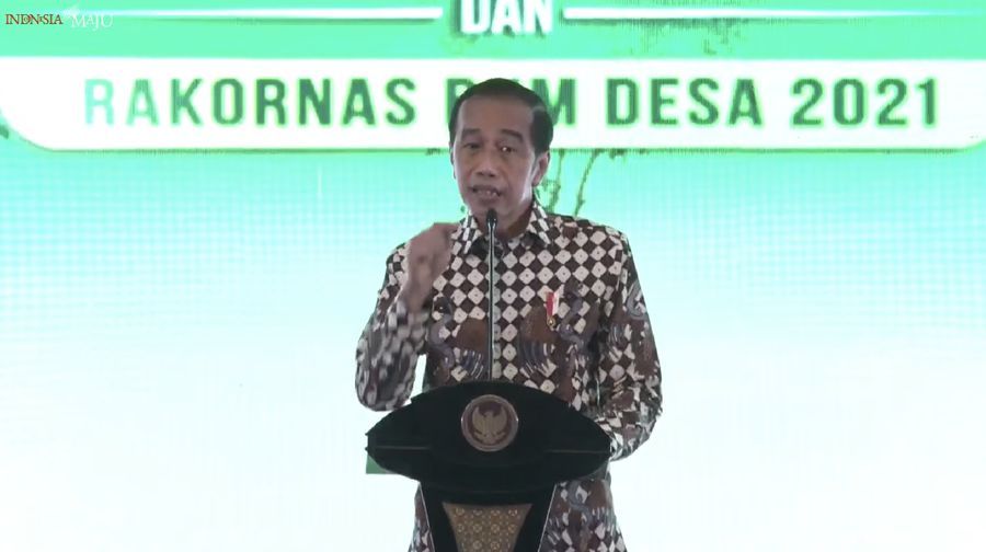Presiden Joko Widodo dalam acara Peluncuran Sertifikat Badan Hukum dan Peresmian Pembukaan Rakornas BUM Desa, 20 Desember 2021 (Tangkapan Layar via Youtube Sekretariat Presiden)