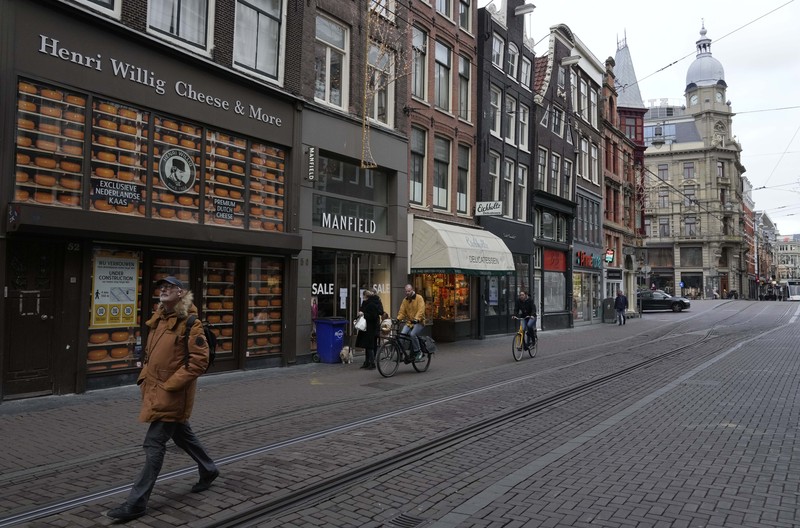 Suasana di Belanda saat lockdown. (AP/Peter Dejong)