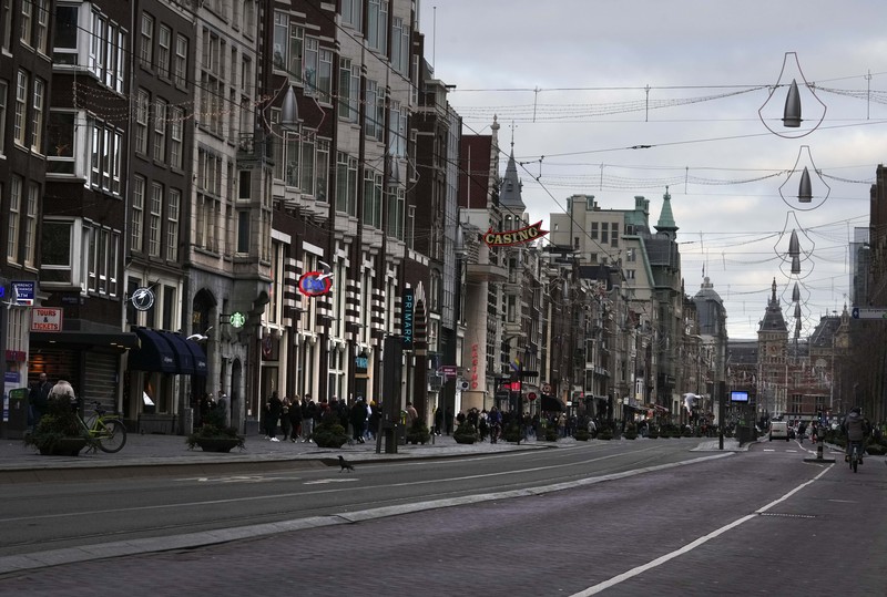 Suasana di Belanda saat lockdown. (AP/Peter Dejong)