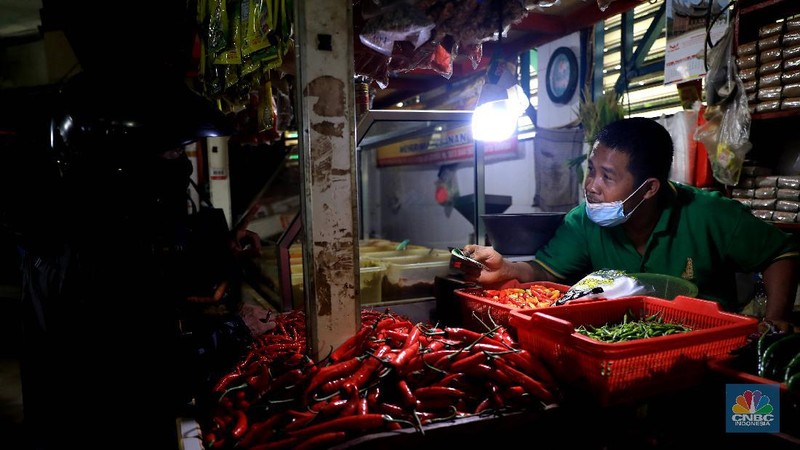 Suasana pasar jelang nataru (CNBC Indonesia/Muhammad sabki)