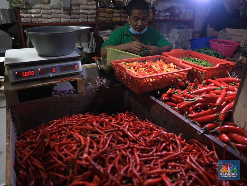 Suasana pasar jelang nataru (CNBC Indonesia/Muhammad sabki) Suasana pasar jelang nataru (CNBC Indonesia/Muhammad sabki)
