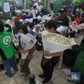 Hari Ibu, Pedagang Bunga Rawa Belong Kebanjiran Order