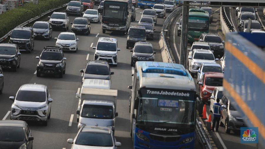 Ilustrasi tol dalam kota (CNBC Indonesia/Muhammad Sabki)