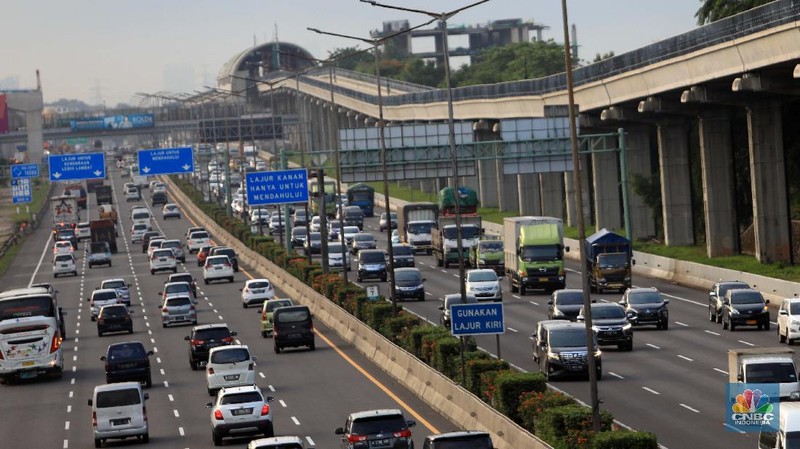 Ilustrasi tol dalam kota (CNBC Indonesia/Muhammad Sabki)