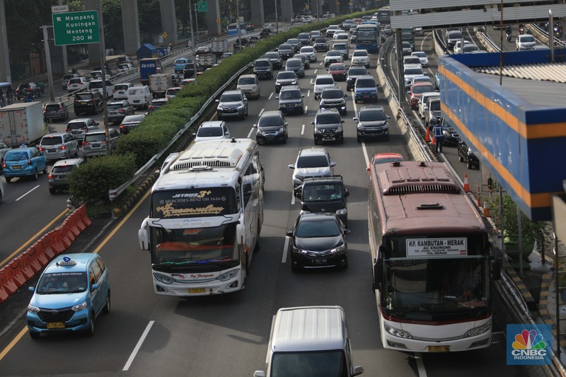 Ilustrasi tol dalam kota (CNBC Indonesia/Muhammad Sabki) Ilustrasi tol dalam kota (CNBC Indonesia/Muhammad Sabki)