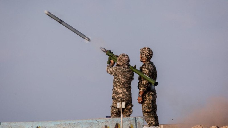 Latihan perang militer Iran (via REUTERS/WANA NEWS AGENCY)