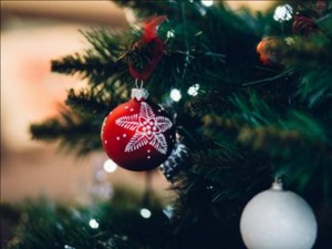 25 Lirik Lagu Natal Populer Sepanjang Masa untuk Persembahan Pujian