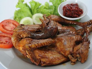 Ayam Goreng ala Warga +62 Paling Enak Ke-3 di Dunia, Ini 10 Daftarnya!