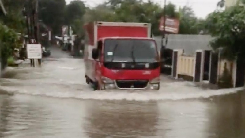 Banjir Palembang (Tangkapan Layar Twitter @drppriono1)