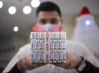 Pfizer vs Sinovac-Sinopharm, Vaksin Mana yang Lebih Efektif?