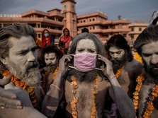 Covid Minggir, 1 Juta Warga India Siap Mandi di Sungai Gangga