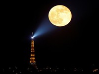 Siap-siap! Bulan Purnama Pink Terlihat Akhir Pekan Ini
