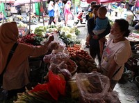 5 Bahan Pokok yang Harganya Terbang Jelang Puasa