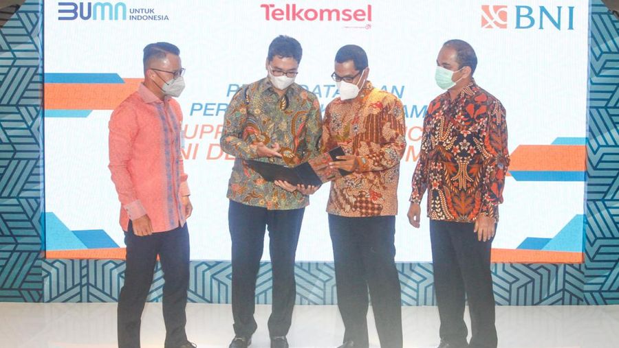 Penyediaan fasilitas perbankan bagi mitra Telkomsel dari BNI.