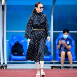 Potret Sosialita Tajir Manajer Timnas Thailand Madam Pang