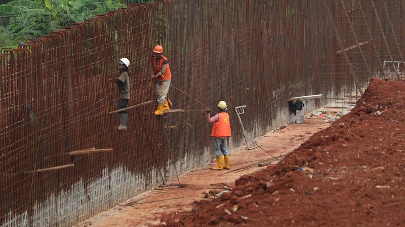 Pembangunan Jalan Tol Cijago Seksi 3 Limo-Kukusan. (Cnbc Indonesia/Tri Susilo)