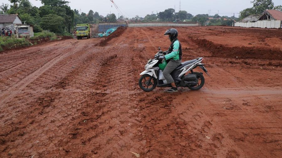 Pembangunan Jalan Tol Cijago Seksi 3 Limo-Kukusan. (Cnbc Indonesia/Tri Susilo)