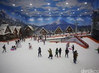 Bosan di Rumah? ke Trans Snow World Yuk, Ada Promo Nih