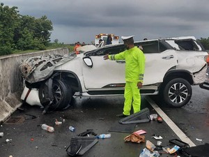 Bawa Pajero-Fortuner Ngebut di Tol Menantang Maut, Segini Batas Kecepatannya