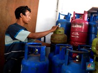 Pedagang-Pembeli Teriak! Harga LPG 12 Kg Tembus Rp 205 Ribu