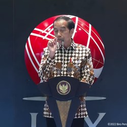 Jokowi Pamer Kinerja IHSG, Lebih Cuan dari Negara Tetangga