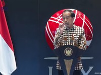 Jokowi Pamer Kinerja IHSG, Lebih Cuan dari Negara Tetangga
