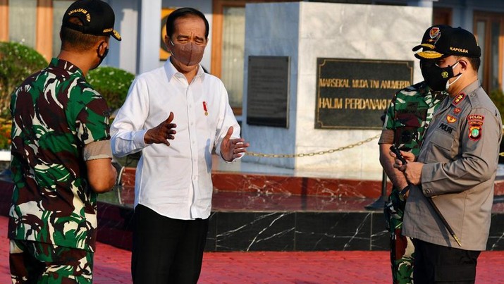 Presiden Joko Widodo (Jokowi) Bertolak ke Jawa Tengah Untuk Kunjungan Kerja Presiden Joko Widodo (Jokowi) Bertolak ke Jawa Tengah Untuk Kunjungan Kerja (Foto: Laily Rachev - Biro Pers Sekretariat Presiden)